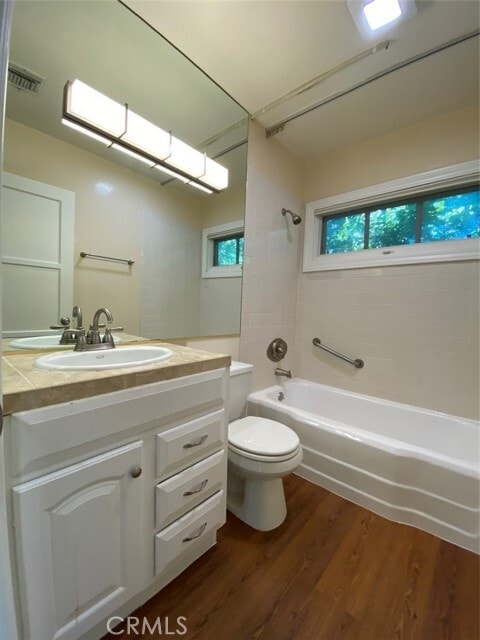 Building Photo - 3337 Parkvista Dr