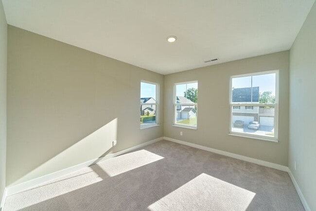Building Photo - 5 Bedroom New Build in Camby!