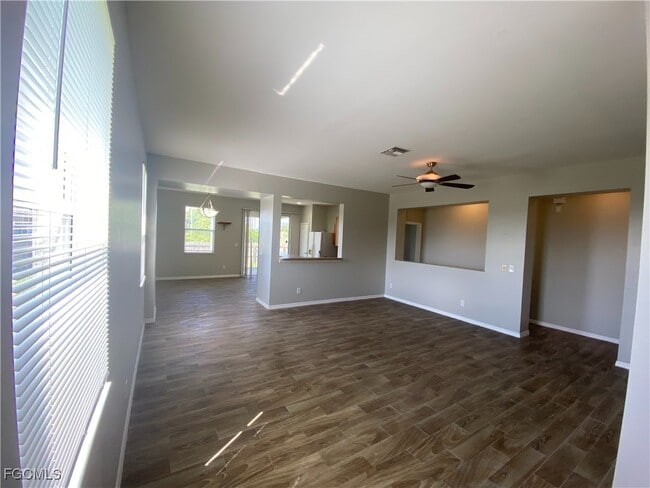 Building Photo - 1806 NW 21st Pl