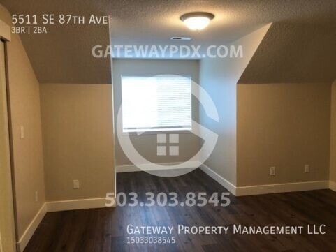 Building Photo - 5511 SE 87th Ave