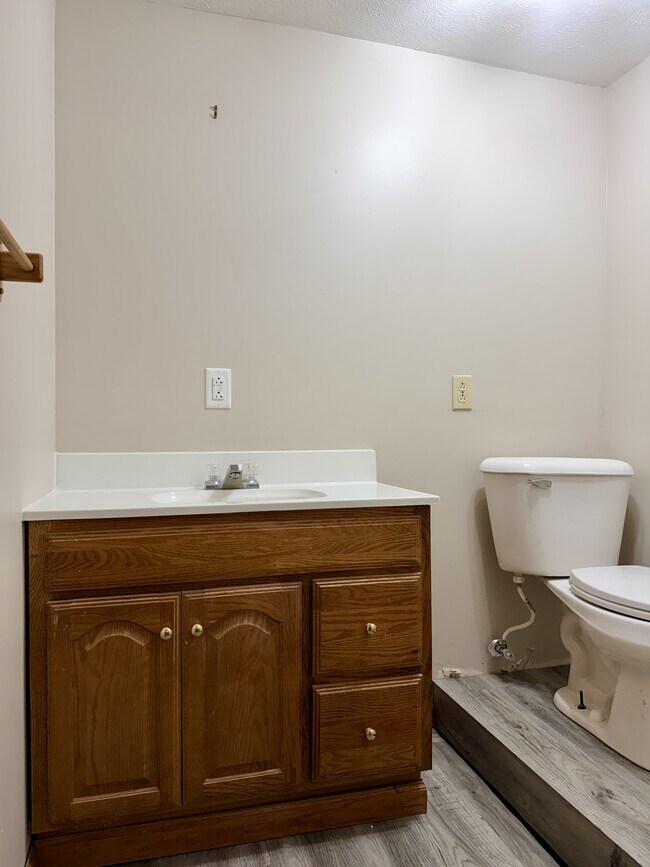 Building Photo - 14135 De La Tour Dr