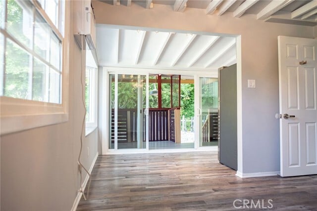 Building Photo - 533 Sturtevant Dr