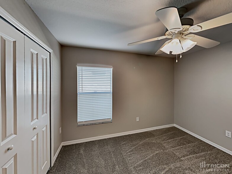 Building Photo - 209 Archcliffe Point Pl