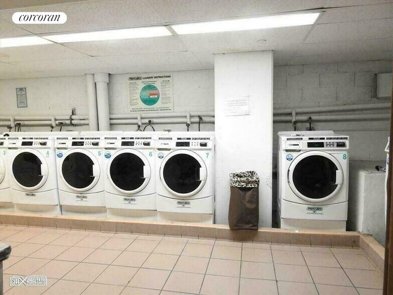 Building Photo - 344 Third Avenue 18E