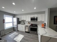 Building Photo - 402 N Chapel St