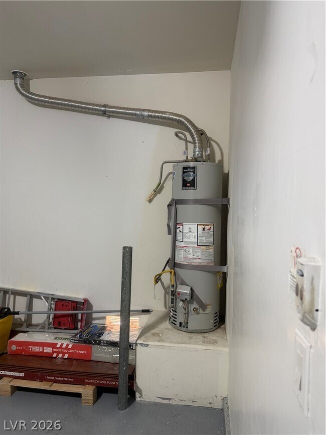 Building Photo - 9310 Winebrook Ave