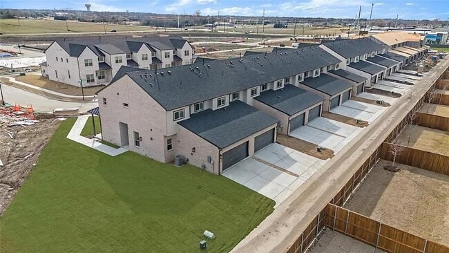 Building Photo - 1309 Eureka Spgs St