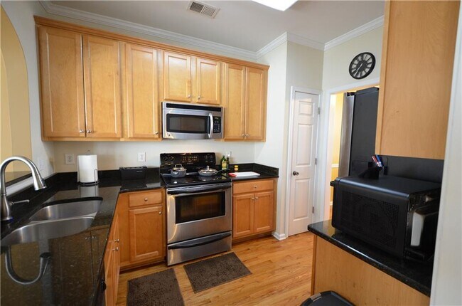 Building Photo - 1422 Ferocity Ridge Way NW