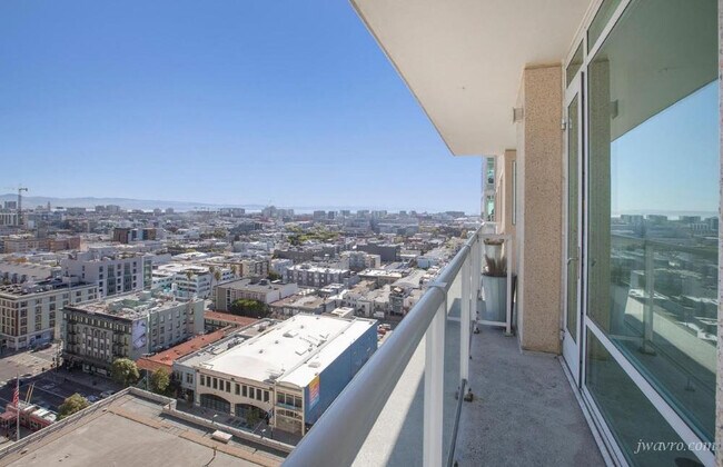 Building Photo - 1160 Mission St