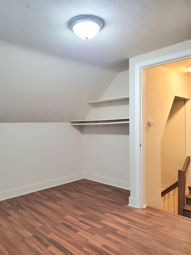 Building Photo - JYG: 3414 Duplex