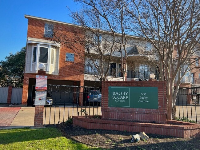 Primary Photo - 600 Bagby Ave