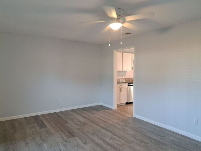 Building Photo - 4828 Grimes St