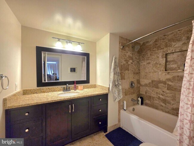 Building Photo - 5505 Seminary Rd