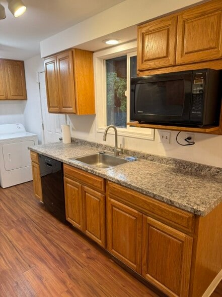 Building Photo - 6145 SW Shannon Ct