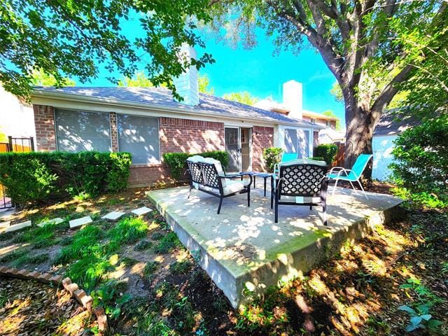 Building Photo - 1721 Ingleside Dr