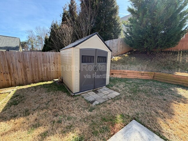 Building Photo - 95 Rand Way