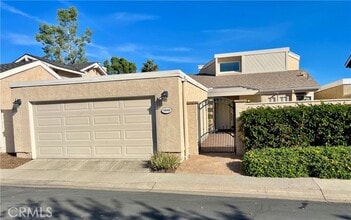 Building Photo - 28082 Palmetto Ct