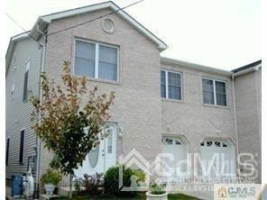 Primary Photo - 22 N Whittier St