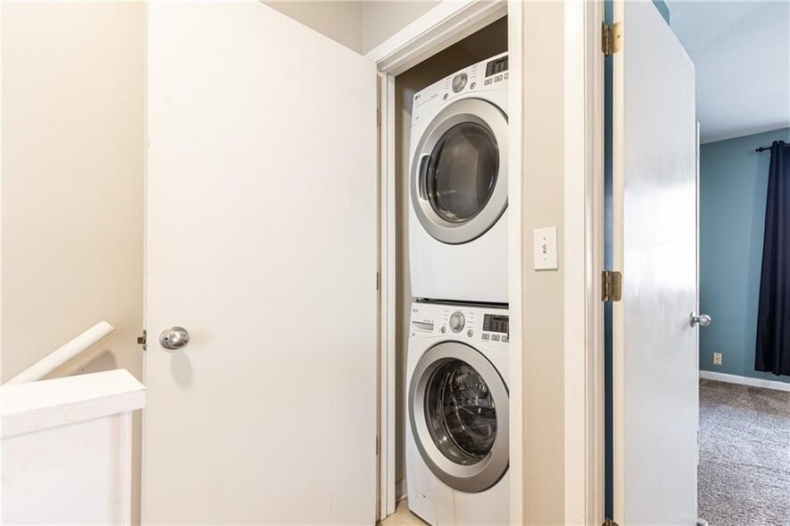 Building Photo - 3501 Roswell Rd NE