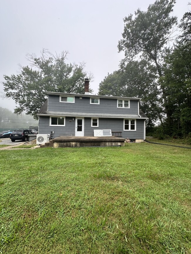 Building Photo - 2 Deer Run Dr