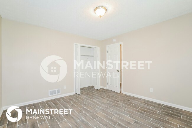 Building Photo - 3355 Luxembourg Cir