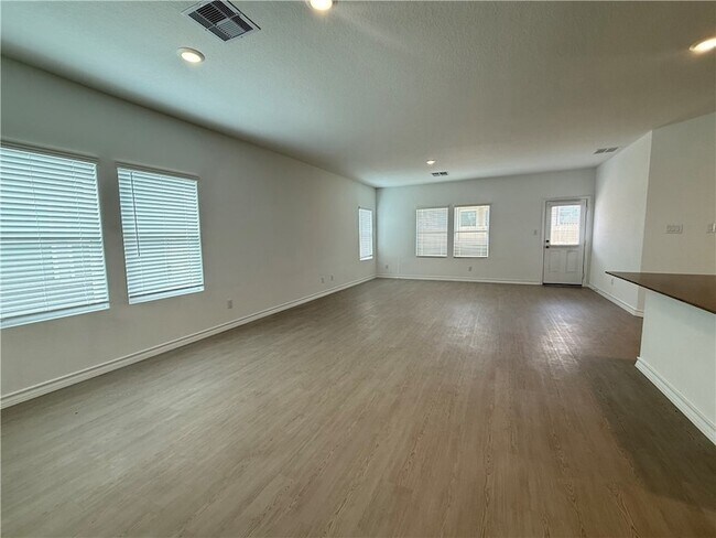 Building Photo - 7925 Wonder Woman Dr