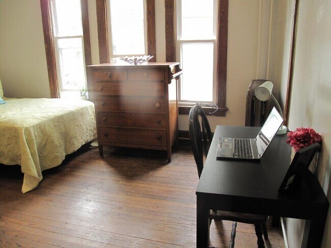 bed 2 - 409 Dryden Rd