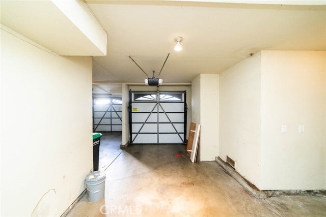 Building Photo - 923 Lombard Ct