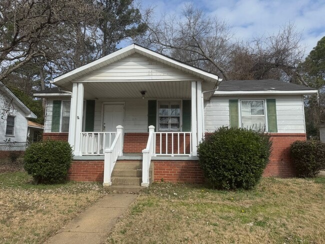 Building Photo - 2039 Midway St