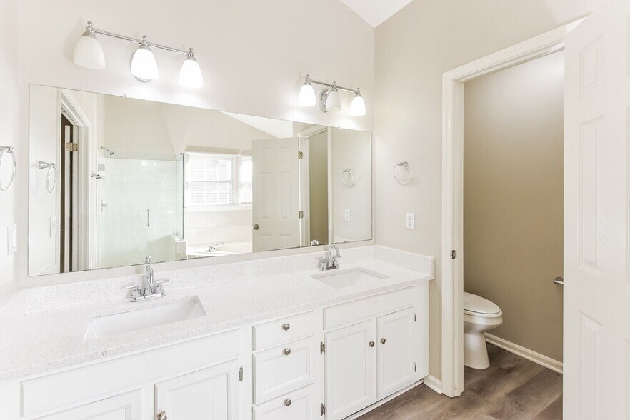 Building Photo - 4877 Fielding Way