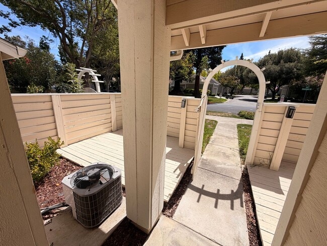 Building Photo - 7379 Stonedale Dr