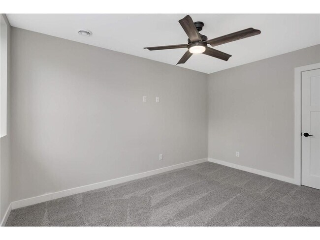 Building Photo - 15590 Duck Trail Ln