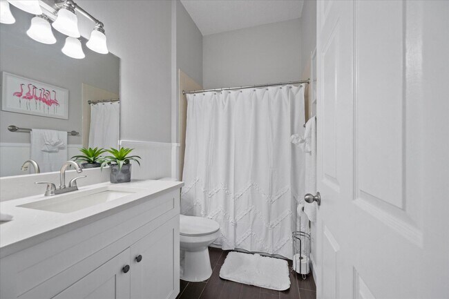 Building Photo - 2573 Country Golf Dr