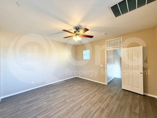 Building Photo - 760 N Laguna Dr
