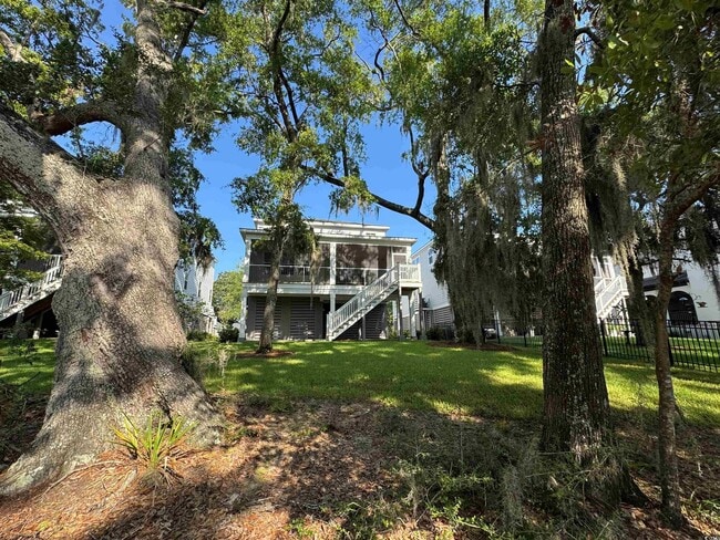 Building Photo - 2931 Marshfront Dr