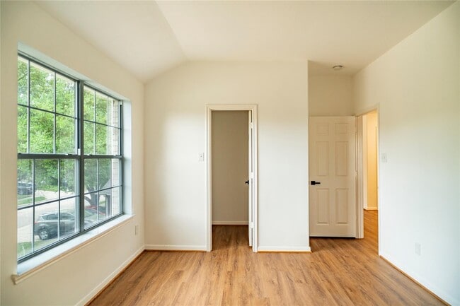 Building Photo - 16327 Woma Ct