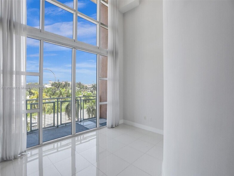 Building Photo - 244 Biscayne Blvd