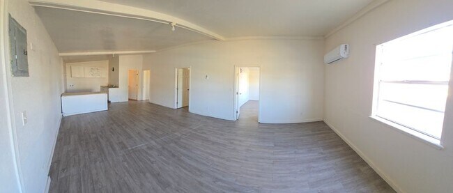 Primary Photo - 2410 SW 2nd Ave