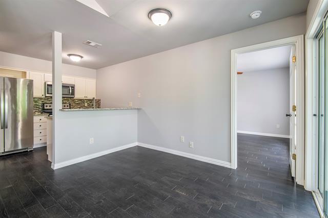 Building Photo - 6220 Bentwood Trail