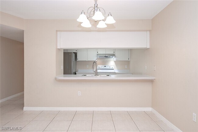 Building Photo - 2370 Naples Trace Cir