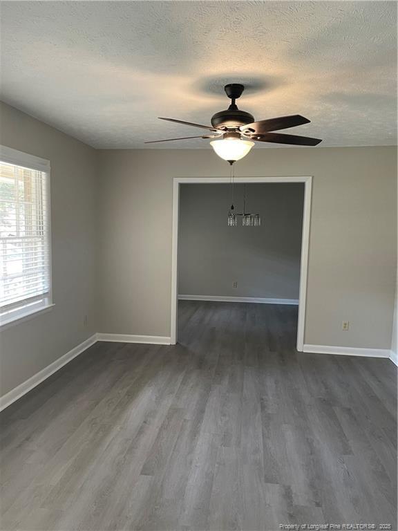 Building Photo - 1033 Quailwood Dr