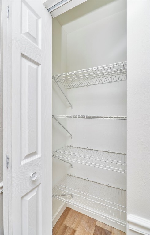 Building Photo - 2402 Savoy Dr