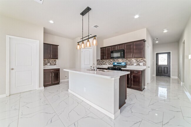 Building Photo - 5502 Creekside Ridge Trail
