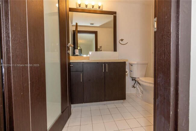 Building Photo - 50 Menores Ave