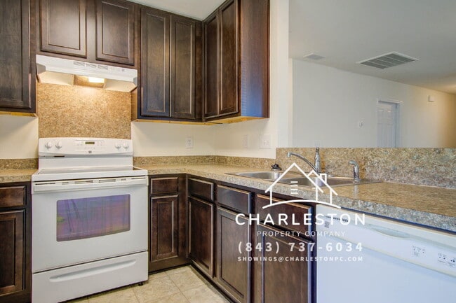 Building Photo - 183 Brittondale Rd