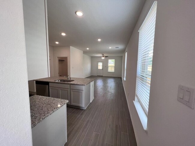 Building Photo - 23111 True Fortune Dr