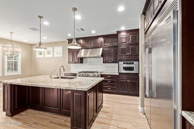 Building Photo - 4322 S Gardenia Dr