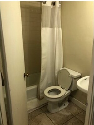 Building Photo - 100 Revere St