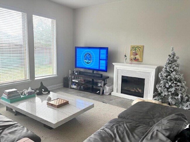 Building Photo - 19202 Presa Canyon Dr