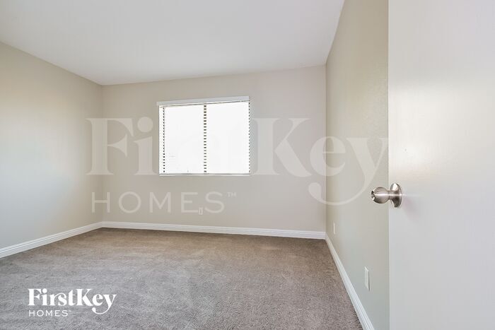 Building Photo - 1335 Clagett Ln